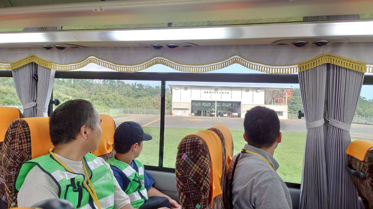 LINE_ALBUM_建設現場見学会（阿武隈川遊水地群関連工事・福島空港場周道路）_250903_14